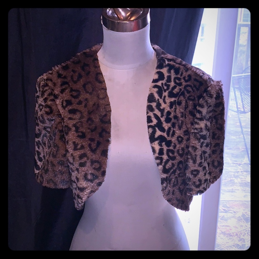 SHRUG Leopard - Picture 2 of 5